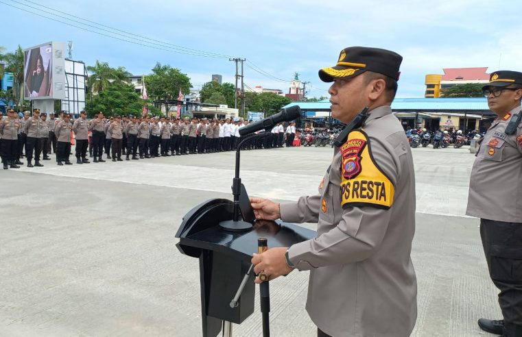 Kombes Anton Firmanto, Kapolresta Balikpapan Cek Hp Personil Jajaran Polresta Saat Apel Jam Pimpinan