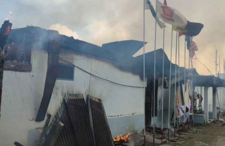 Polisi Tengah Selidiki Aksi Pembakaran Kantor KPU Papua Pegunungan di Jalan Hom-hom Wamena