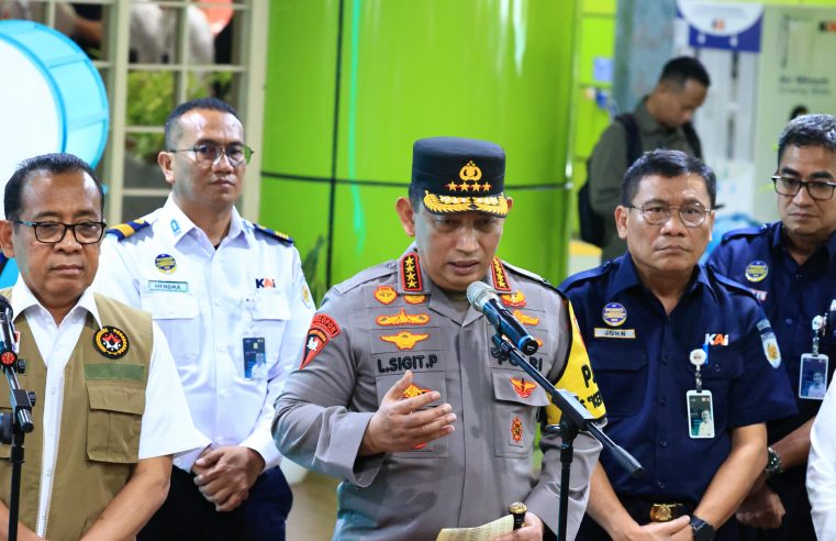 Kapolri Jenderal Listyo Perintahkan Jajaran Antisipasi Kejahatan di Sekitar Stasiun Agar Pemudik Nyaman & Aman