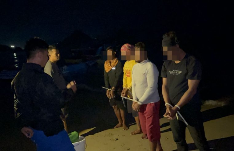 Personil Polda NTB Gagalkan 4 Orang Pelaku Penggunaan Bahan Peledak Ikan di Perairan Kuta Lombok