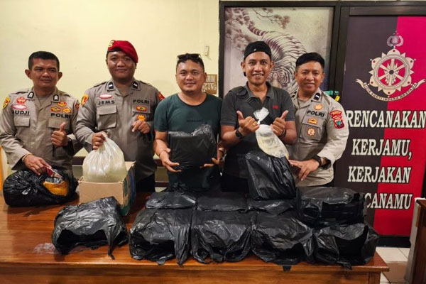 Operasi Gabungan, Polsek Kawasan Pelabuhan Manado Amankan 100 Liter Cap Tikus