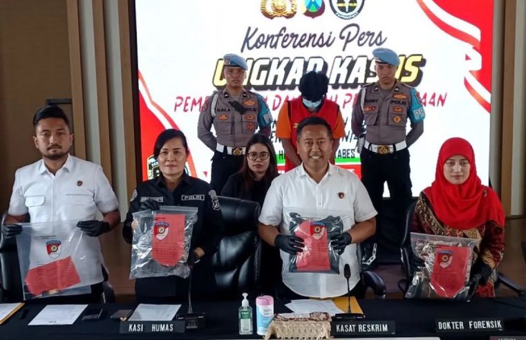 Polisi Mengungkap Motif Pembunuhan Ayah Kandung Oleh Anaknya Sendiri di Surabaya Jawa Timur