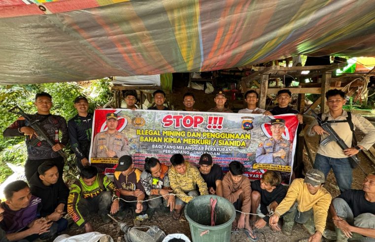 Tim Gabungan Sat Reskrim Polres Solok Selatan Grebek Tambang Ilegal 10 Orang Tersangka Diamankan