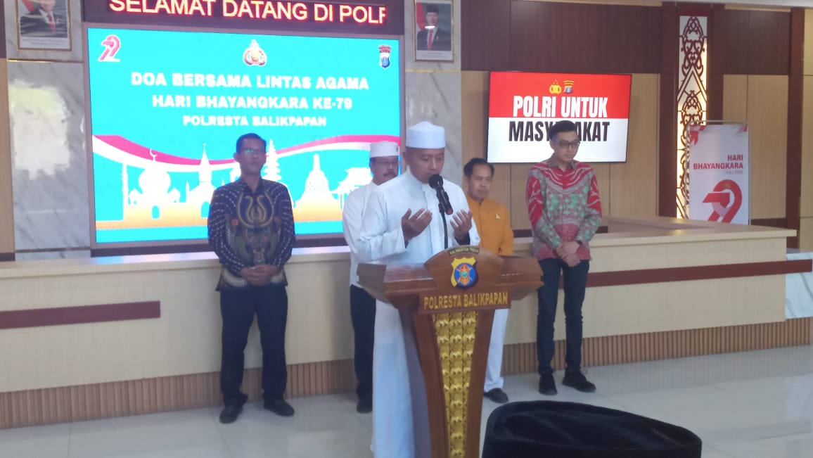 Polresta Balikpapan Rayakan Kebhinekaan Lewat Doa Lintas Agama Jelang HUT Bhayangkara ke-79
