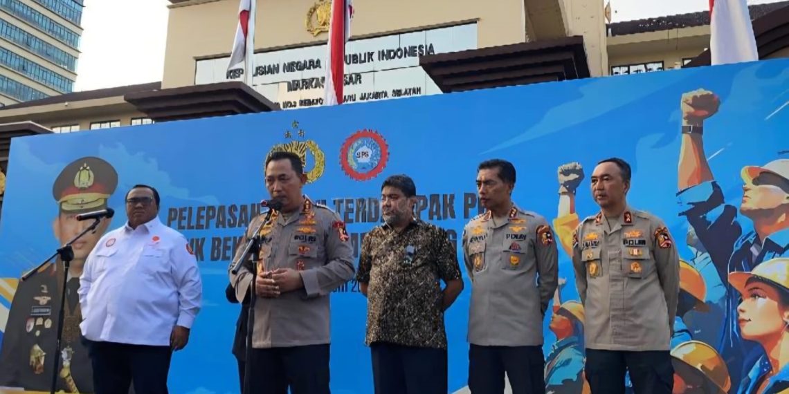 Kapolri Kembali Melepas 1.575 Buruh Terdampak PHK & Angkatan Kerja Baru