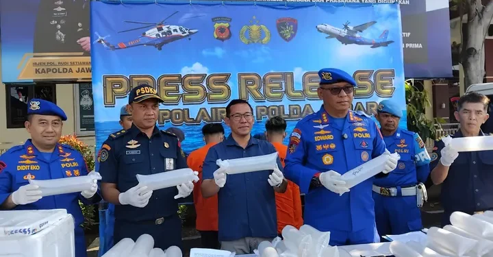 Hentikan Ancaman Ekosistem Laut, Ditpolairud Polda Jabar Gagalkan Penyelundupan 50.000 Benih Lobster