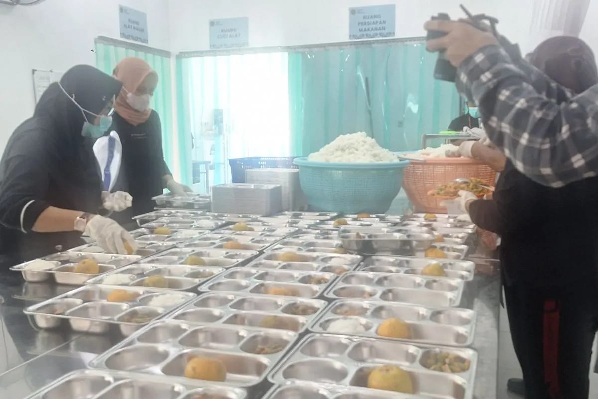 Menu Favorit, Gizi Terjamin: Program Makan Bergizi Gratis Disambut Antusias Pelajar di Banda Aceh