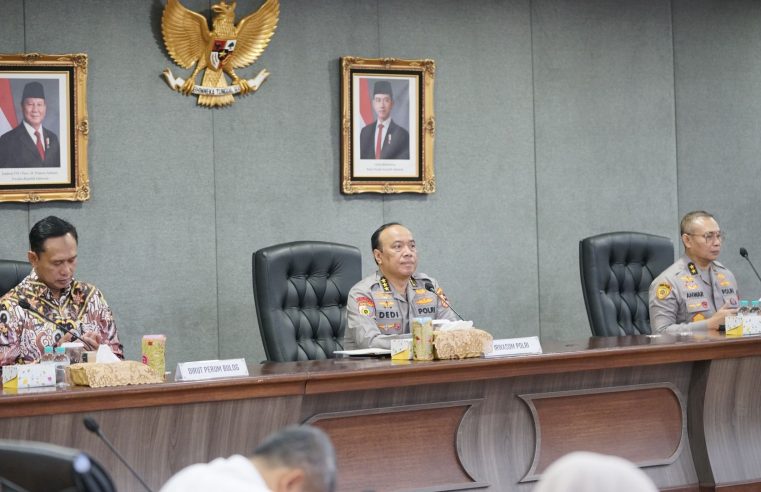Serentak Polri Dan Bulog Gerak Cepat Stabilkan Harga Beras Melalui Gerakan Pangan Murah