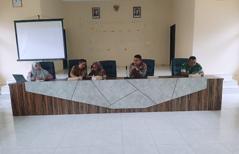 Kapolsek Long Kali, Ipda Bambang Sasmito Hadiri Rapat Mini Lokakarya Pengendalian Penduduk dan KB