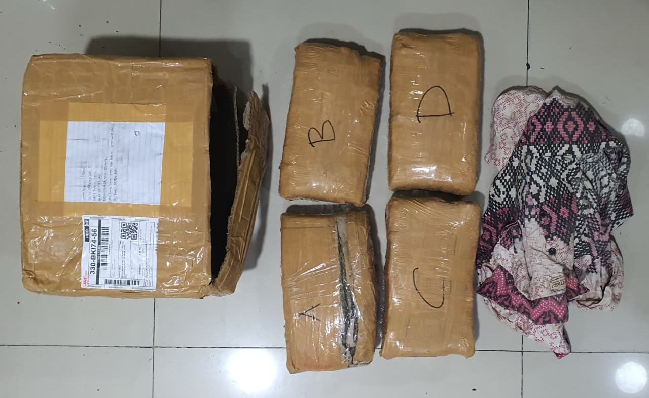 Ganja 4,1 Kg Berhasil Diamankan, Polda Metro Jaya Tangkap Pelaku