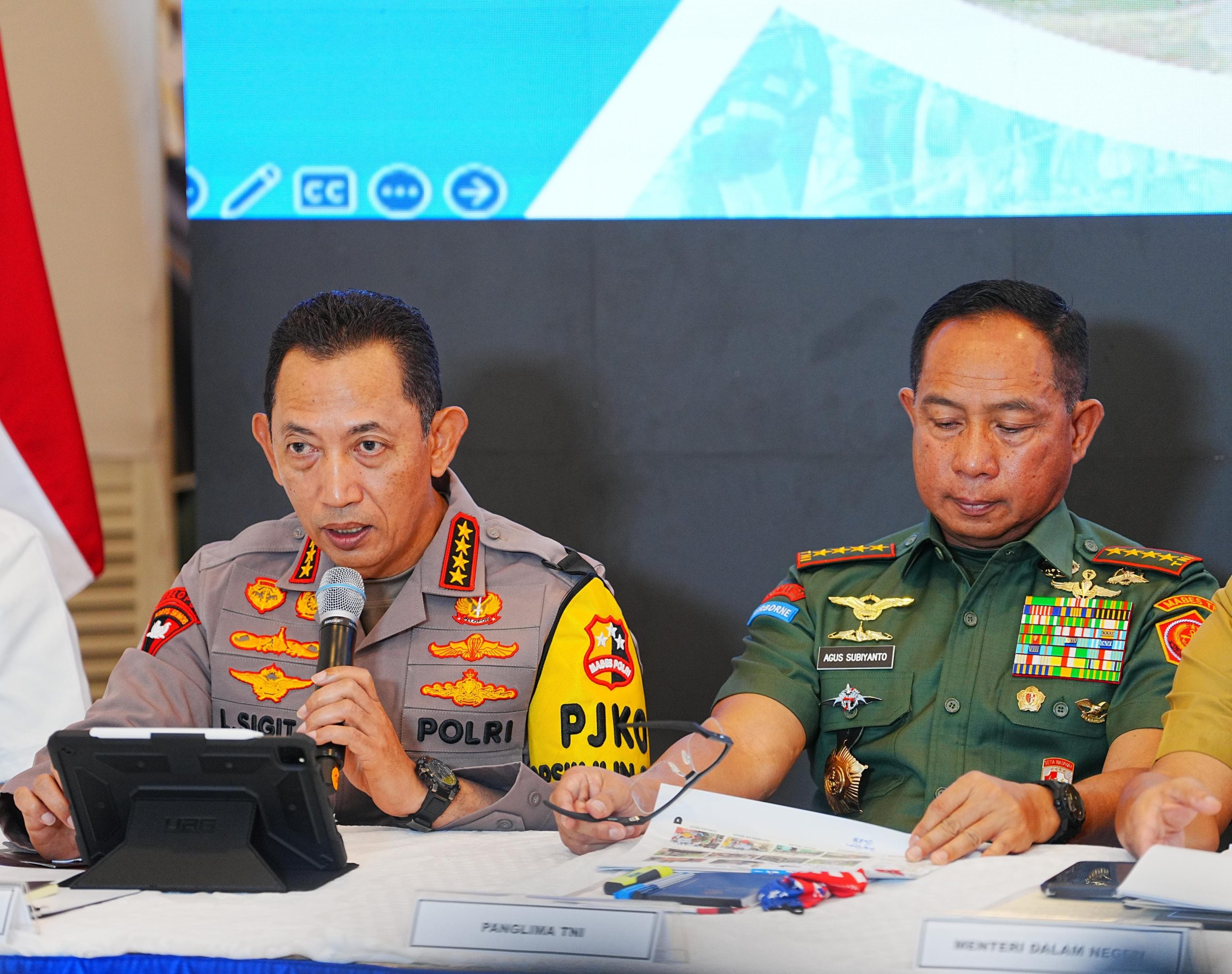 Polri Gelar 29 Titik Dapur Lapangan di Tiga Provinsi Sumatera Selama Tanggap Darurat