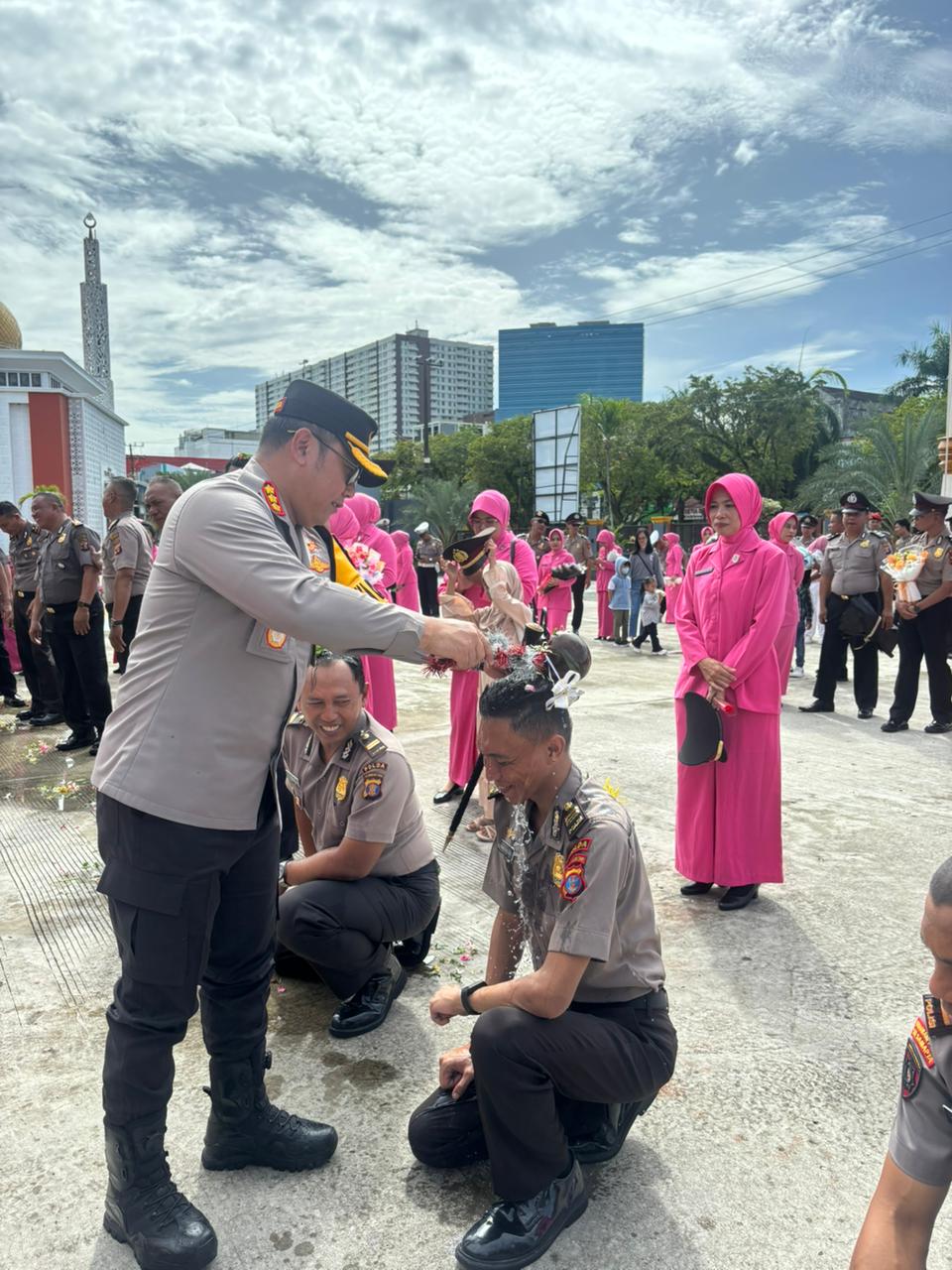 79 Personil Polresta Balikpapan Naik Pangkat, Upacara Diikuti Keluarga dan Bhayangkari