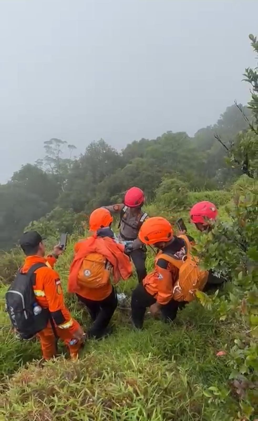 Pesawat ATR 400 PK-THT Hilang, Polda Sulsel Kumpulkan Tim Gabungan SAR untuk Operasi Pencarian