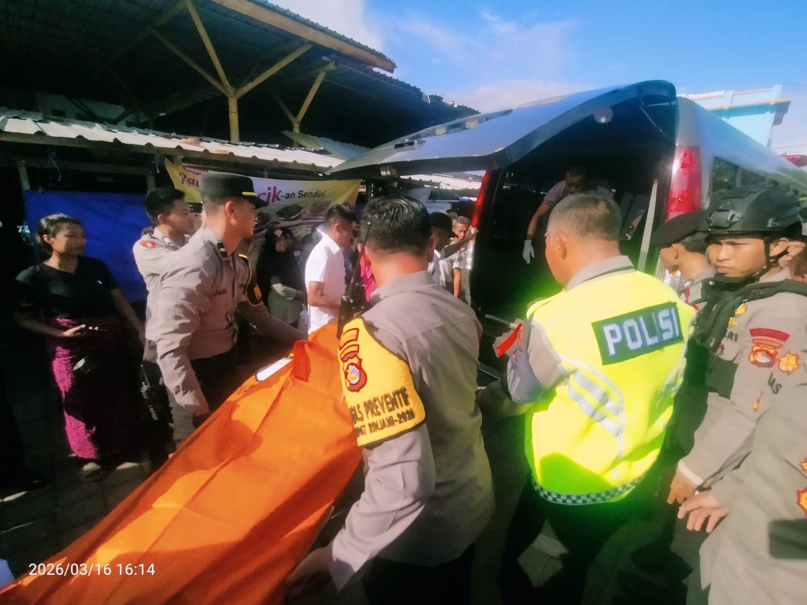 Tukang Ojek Ditemukan Meninggal di Pasar Kebon Roek Mataram, Diduga Akibat Kelelahan