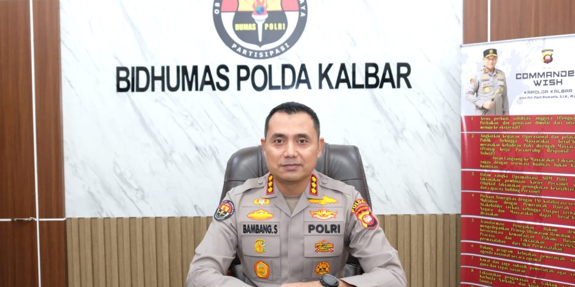 Ditresnarkoba Polda Kalbar Sita 2 Kg Sabu, Motor, Ponsel dan Plastik Pembungkus dari Jaringan Perbatasan