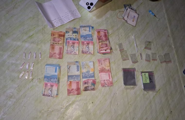 Sita Rp.7,8 Juta dan Narkotika, Perempuan Pengedar Diamankan di Sumbawa Barat