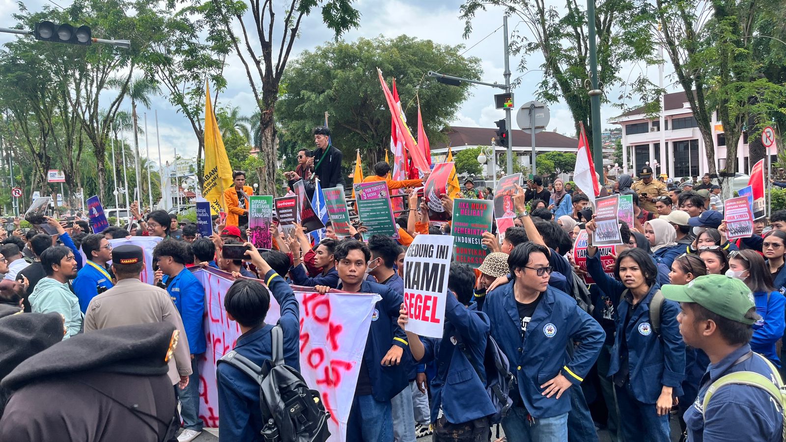 Aliansi Balikpapan Bergerak Gelar Aksi Damai, Sampaikan Tuntutan Nasional dan Daerah