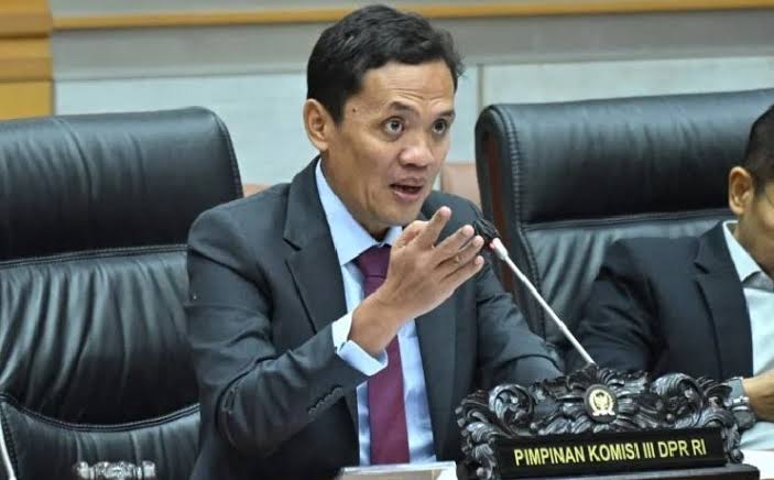 Ketua Komisi III DPR: Penyidikan Kasus Dugaan Korupsi Batu Bara Harus Diusut Tuntas
