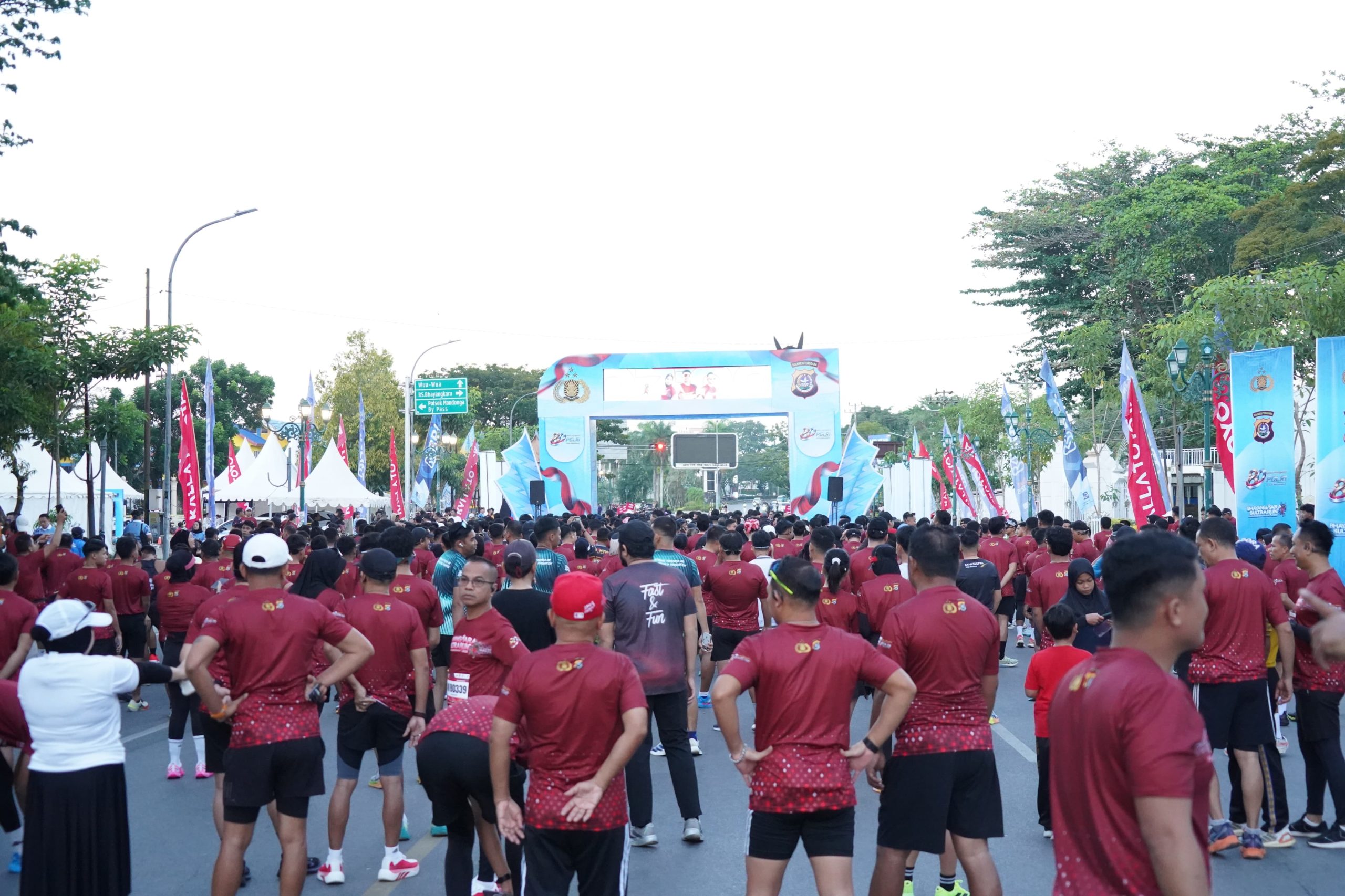 Hari Bhayangkara ke-80: Bhayangkara Sultra Run Gabungkan Semangat Olahraga dan Kemudahan Pelayanan