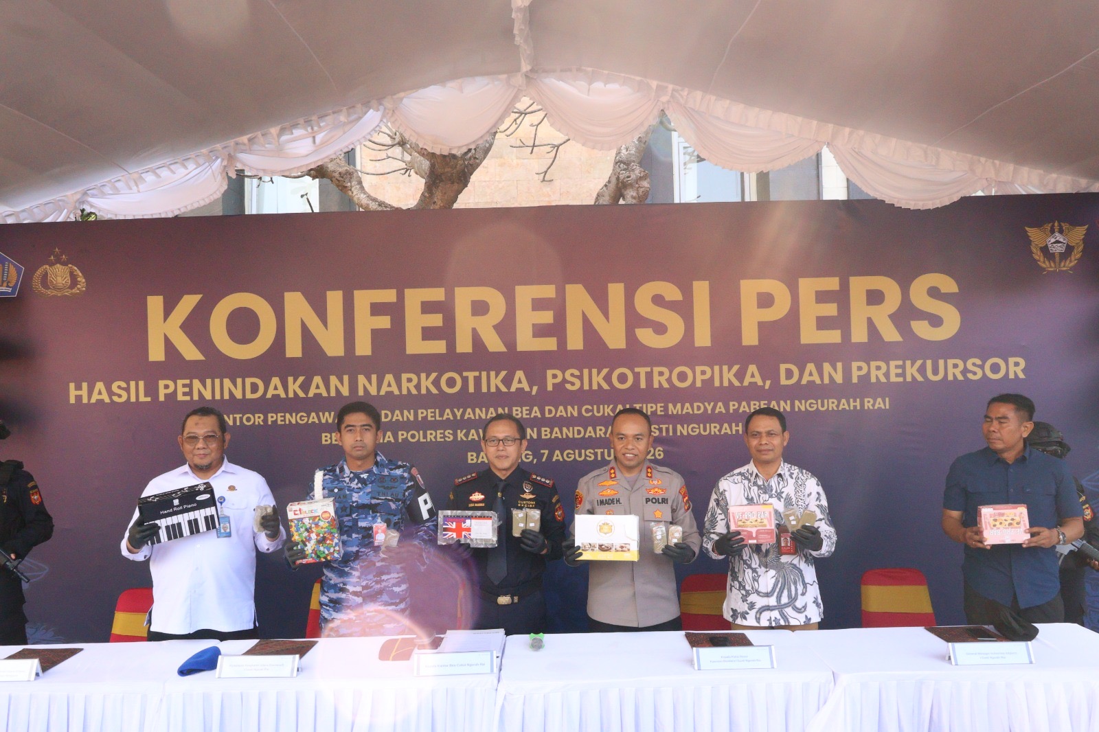 Sinergi Polres Bandara Ngurah Rai dan Bea Cukai Gagalkan Penyelundupan 10,1 Kg Ganja Bernilai Rp.1,5 Miliar