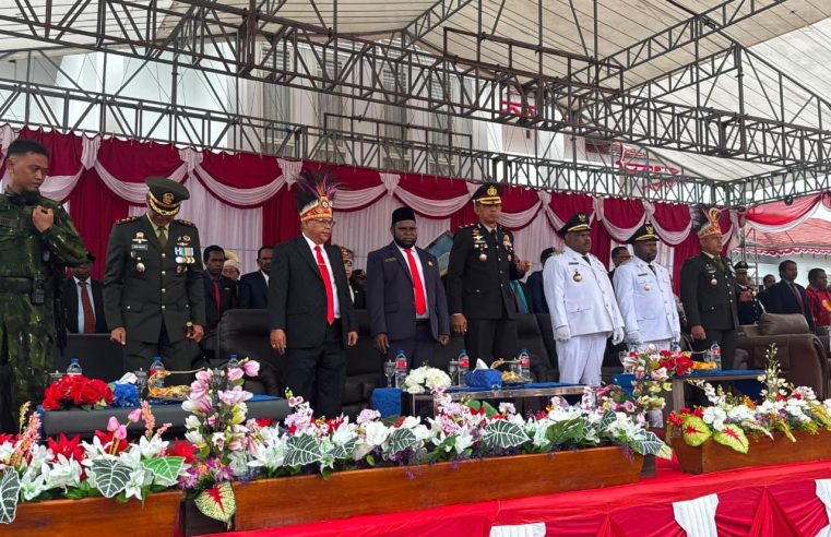 Bupati Yahukimo Pimpin Upacara HUT ke-81 RI, Satgas Damai Cartenz-2026 Amankan Kegiatan