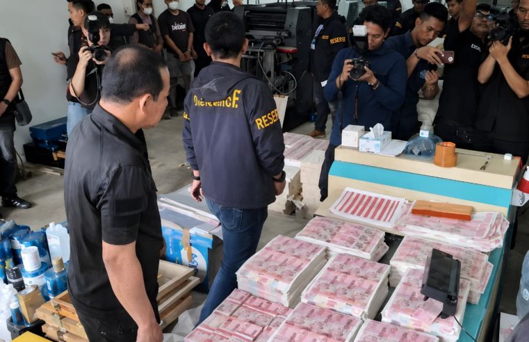 Pabrik Uang Palsu Kualitas Tinggi Senilai Rp36 Miliar Dibongkar Polda Metro Jaya