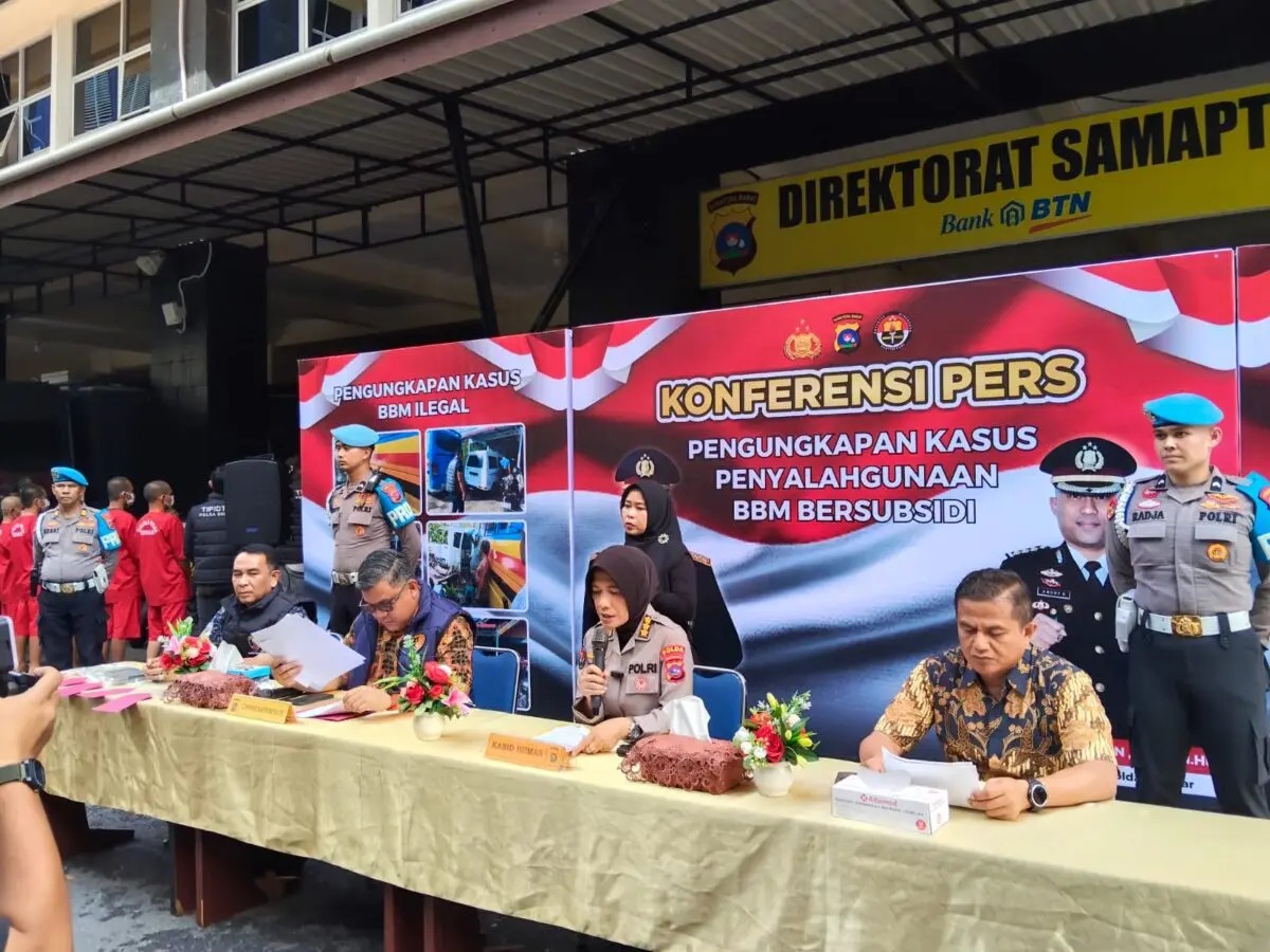 Sebanyak 13.298 Liter Biosolar Disita, Tujuh Pelaku Penyalahgunaan BBM Bersubsidi Diamankan Polda Sumbar