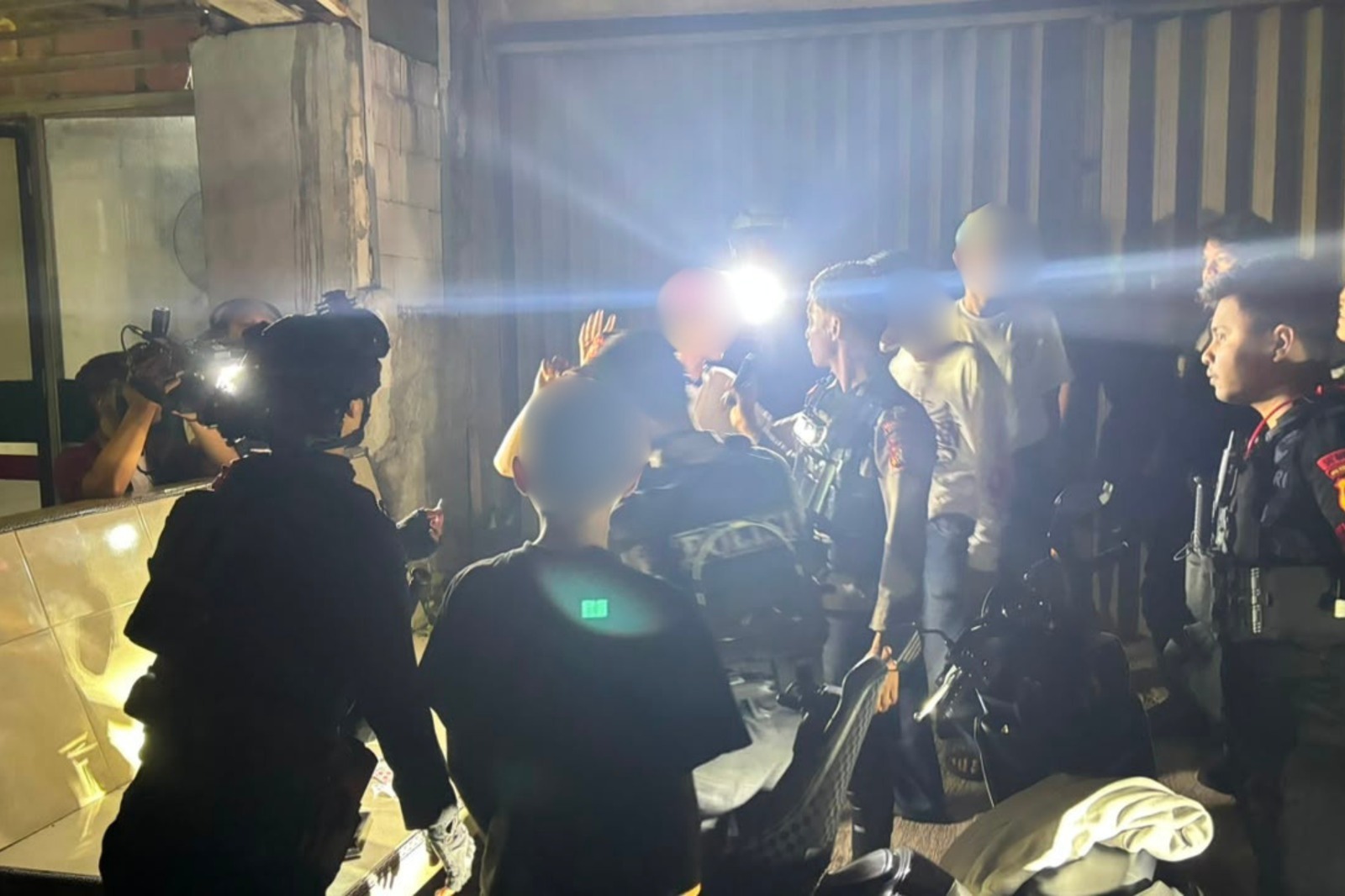 Cegah Gangguan Keamanan, Patroli Gabungan Bubarkan Balap Liar dan Amankan Tembakau Sintetis