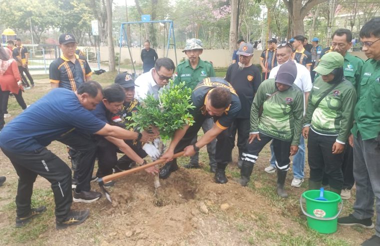 Jaga Lingkungan Sambut Musim Hujan, Kapolda Kaltim Pimpin Langsung Green Policing di Balikpapan