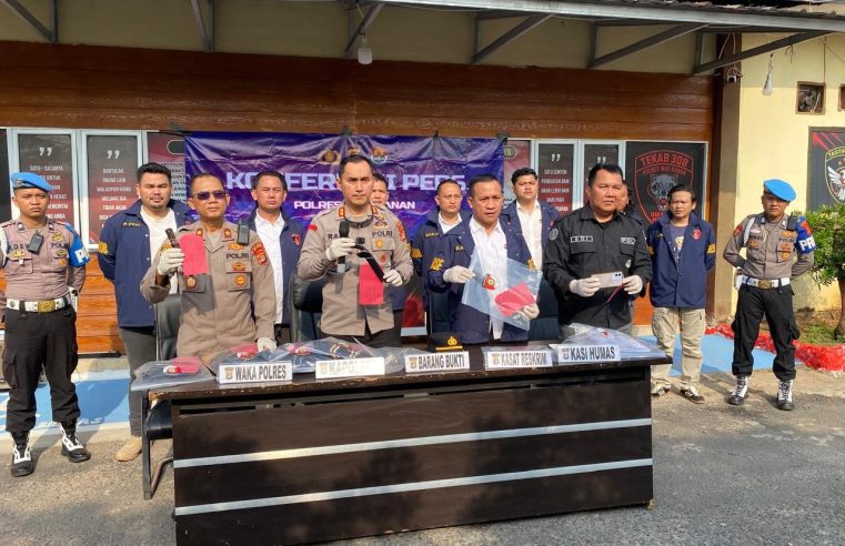 Ungkap Dua Kasus Sekaligus, Polres Way Kanan Kembalikan Motor ke Korban Curas