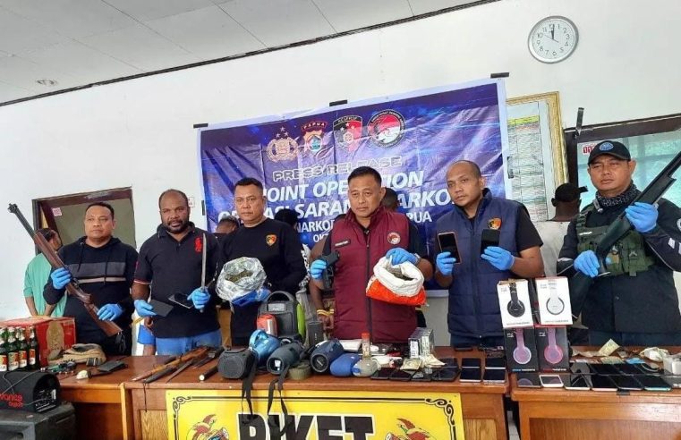 Ganja 10 Kilogram dan Persenjataan Diamankan di Jayapura Selatan, Sepuluh Orang Ditangkap dalam Operasi Gabungan