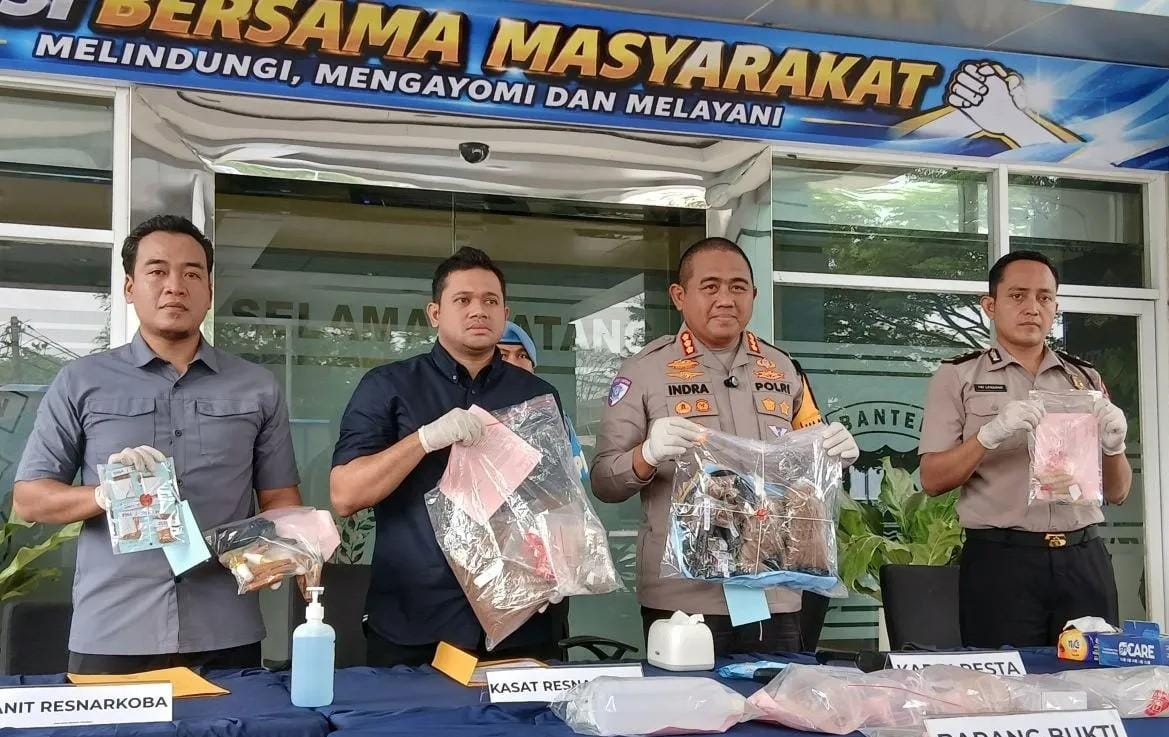 Enam Tersangka Jaringan Tembakau Sintetis Ditangkap, Barang Bukti Capai Rp.400 Juta