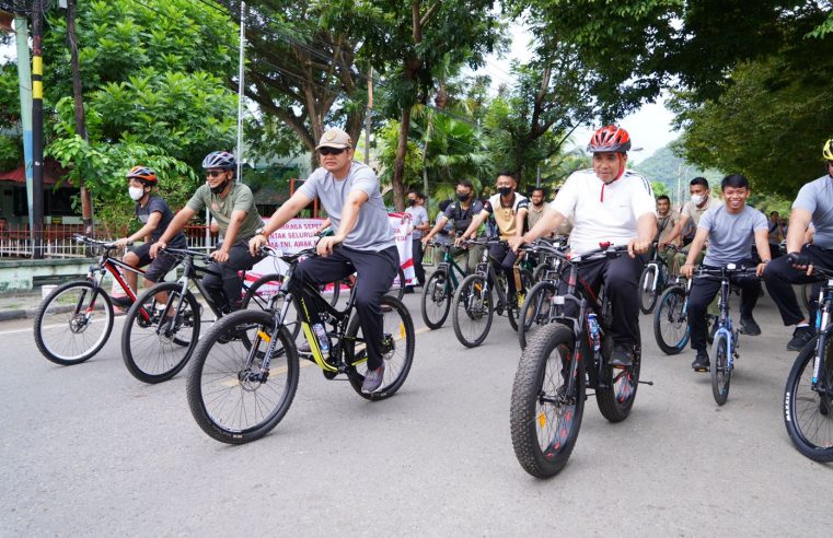 Jelang HUT Peringatan Bhayangkara 1 Juli Yang Ke 76, Polres Gorontalo Kota  Gelar Fun Bike