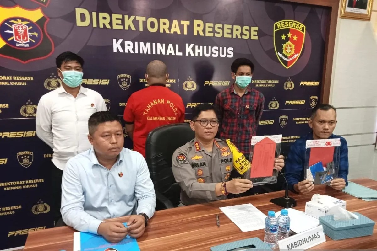Polda Kalteng Ringkus GT (37) Pelaku Penipuan yang Mengaku sebagai Pejabat BIN