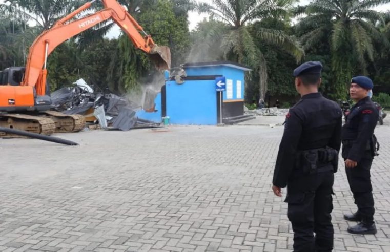Polda Sumatera Utara Lakukan Pembongkaran Tempat Diskotik Sarang Narkoba di Deli Serdang