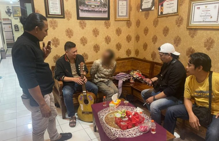 Polisi Amankan Pria Pukul Pemotor Menggunakan Gitar Saat Mudik Lebaran di Malang Jatim