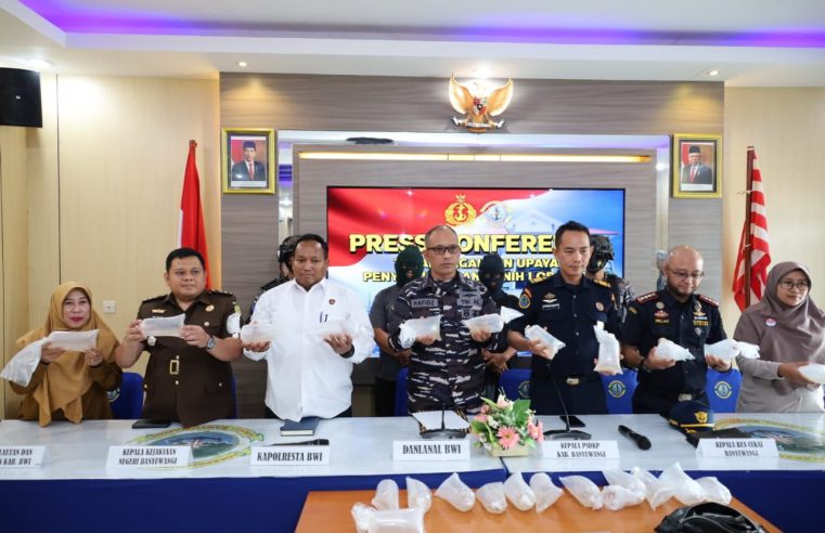 TNI AL KEMBALI GAGALKAN PENYELUNDUPAN BABY LOBSTER DI WILAYAH BANYUWANGI JAWA TIMUR