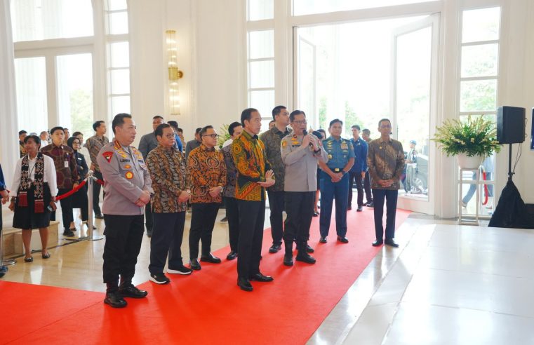 KASAL HADIRI PERESMIAN DIGITALISASI LAYANAN PERIZINAN PENYELENGGARAAN EVENT DI INDONESIA DI GEDUNG TRI BRATA DARMAWANGSA