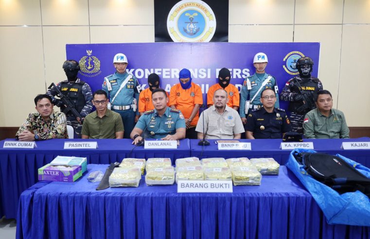 TNI AL BERHASIL GAGALKAN PENYELUNDUPAN LEBIH DARI 11KG NARKOBA JENIS SABU SENILAI 41 MILYAR DI DUMAI RIAU