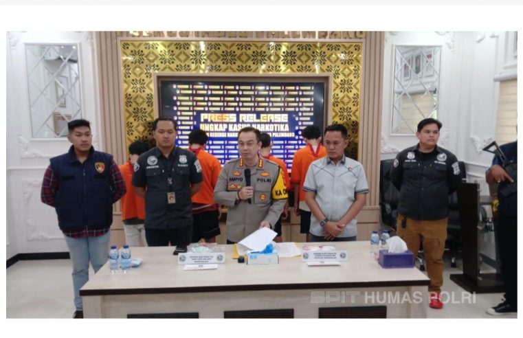 Satres Narkoba Polrestabes Palembang Tangkap 4 Orang Tersangka dengan Barang Bukti Sabu-sabu 1 Kilogram Lebih