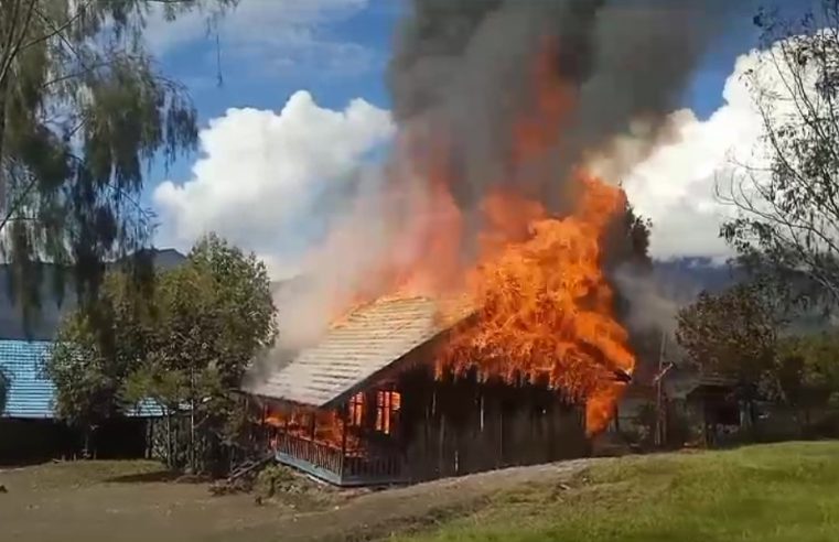 Sekolah di Pegunungan Bintang Papua Dibakar KKB, Kaops Damai Cartenz-2024: Tindakan Brutal & Tidak Manusiawi