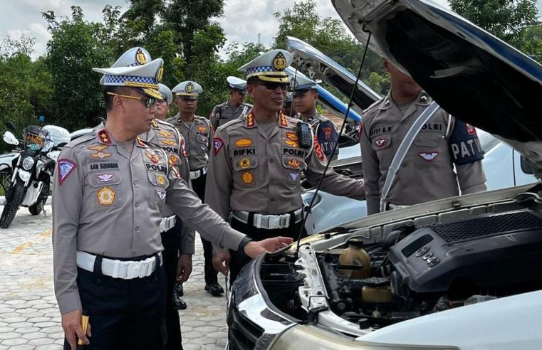 Kakorlantas Polri Memimpin Apel Kesiapan Jajaran Lalulintas Dalam Pelaksanan Kegiatan Pengawalan & Pengamanan Presiden RI , Tamu VVIP, VIP Serta Tamu Kenegaraan