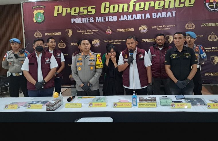Polres Metro Jakarta Barat Berhasil Ringkus 2 Orang Tersangka Pengedar Narkoba & Barang Bukti Sabu-sabu Seberat 11,355 Kg