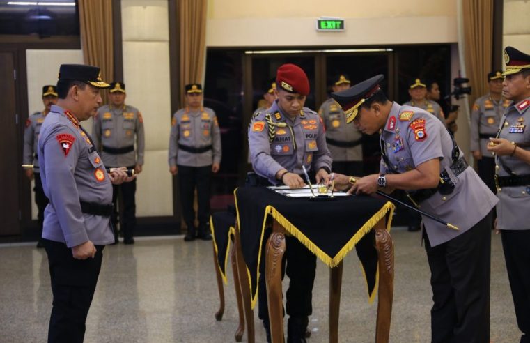 Kapolri Jenderal Listyo Pimpin Pelantikan Sejumlah Kapolda dan Pengukuhan 2 Jabatan Baru di Polri