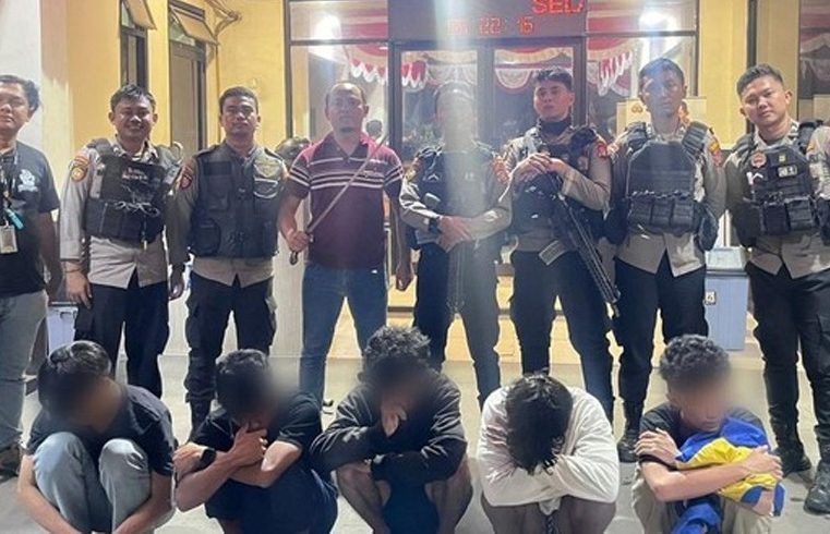 Polres Jakarta Barat Berhasil Amankan 11 Remaja Beserta Barang Bukti Diduga Hendak Tawuran