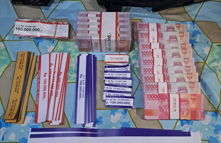 Bareskrim Gerebek Lokasi Percetakan Uang Palsu Di Bekasi Jawa Barat