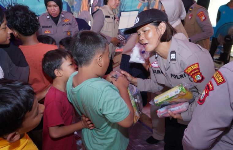Polisi Beri Trauma Healing hingga Hypnotherapi Bantu Pemulihan Kondisi Psikologis Korban Kebakaran Kalianyar Tambora