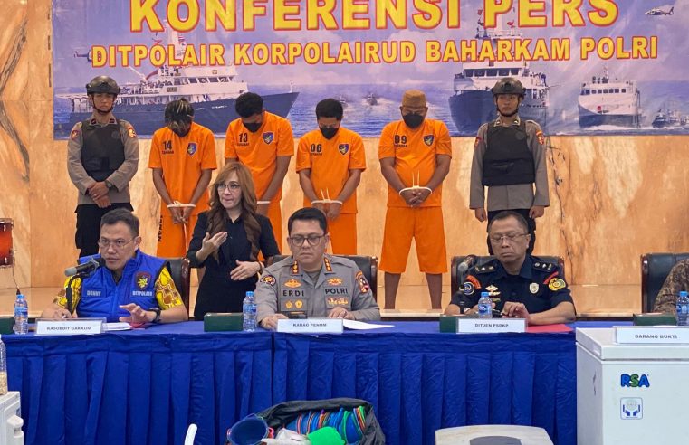 Ditpolair Baharkam Tangkap Empat Tersangka Pengelolaan Bibit Benih Lobster Ilegal di Lebak Banten