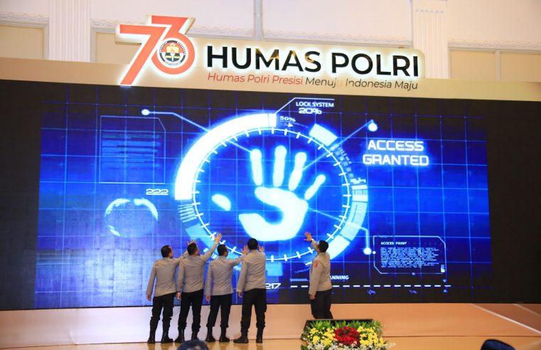 Irjen Sandi Nugroho Resmikan Dua Perkadiv di Sarasehan HUT ke -73 Humas Polri Tahun 2024