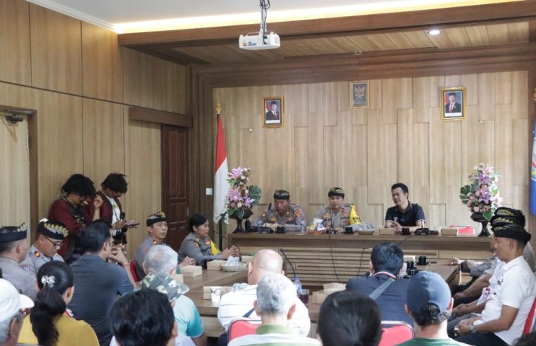 Polres Klungkung Bali Laksanakan Jum’at Curhat di Dawan Klod